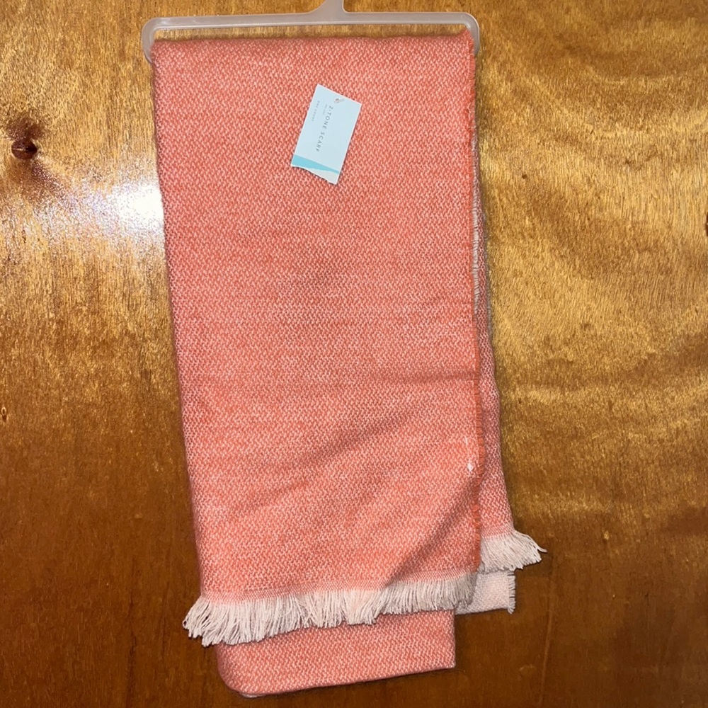 NWT 2 Tone Scarf